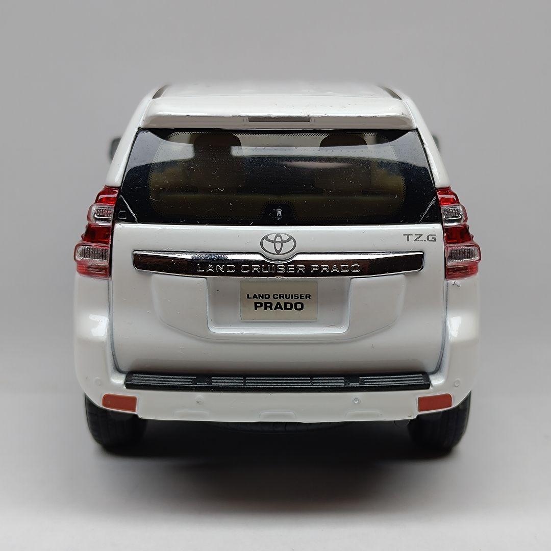 ランドクルーザープラド 前期 カラーサンプル ホワイトパールクリスタルシャイン