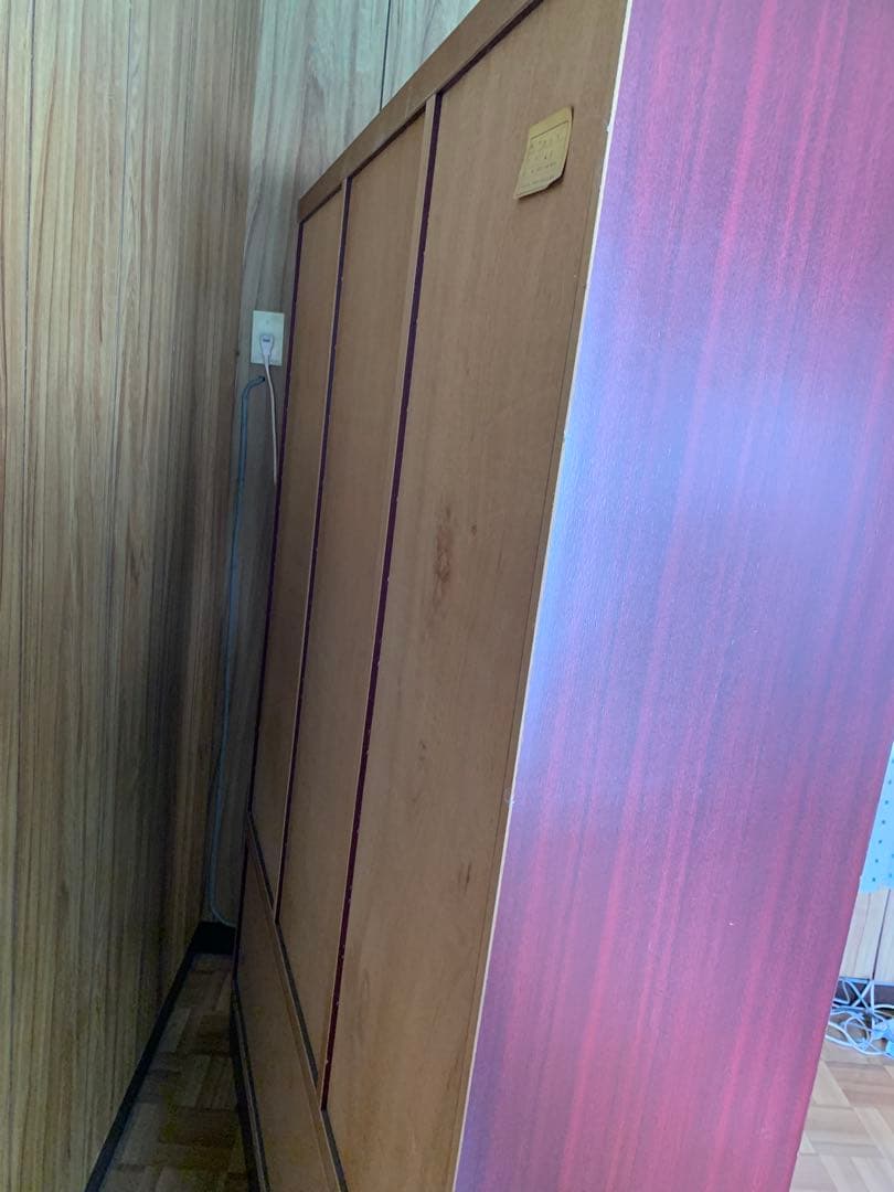 木製キャビネット