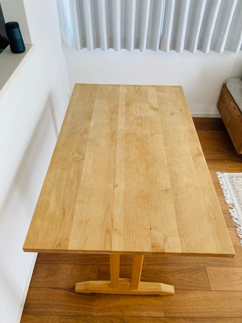 【MOMO NATURALダイニングテーブル】◆幅140センチ◆奥行き83センチ