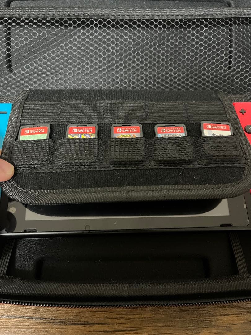 Nintendo Switch 青/赤 本体 充電器・ゲーム5本付き