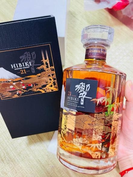 超希少入手難　サントリ－響21年 意匠ボトル限定花鳥風月ウイスキー