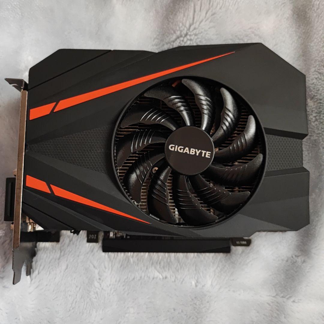 希少品レア　GIGABYTE　グラフィックボード　ゲーミングPC
