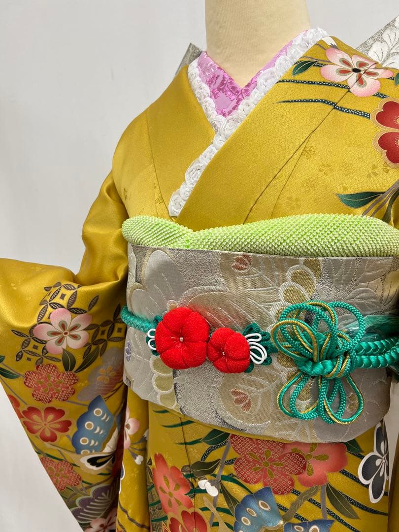 振り袖　フルセット　長襦袢付　イエロー　成人式　 金彩加工　刺繍入り　640