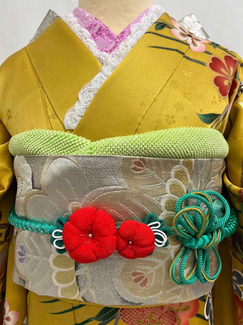 振り袖　フルセット　長襦袢付　イエロー　成人式　 金彩加工　刺繍入り　640