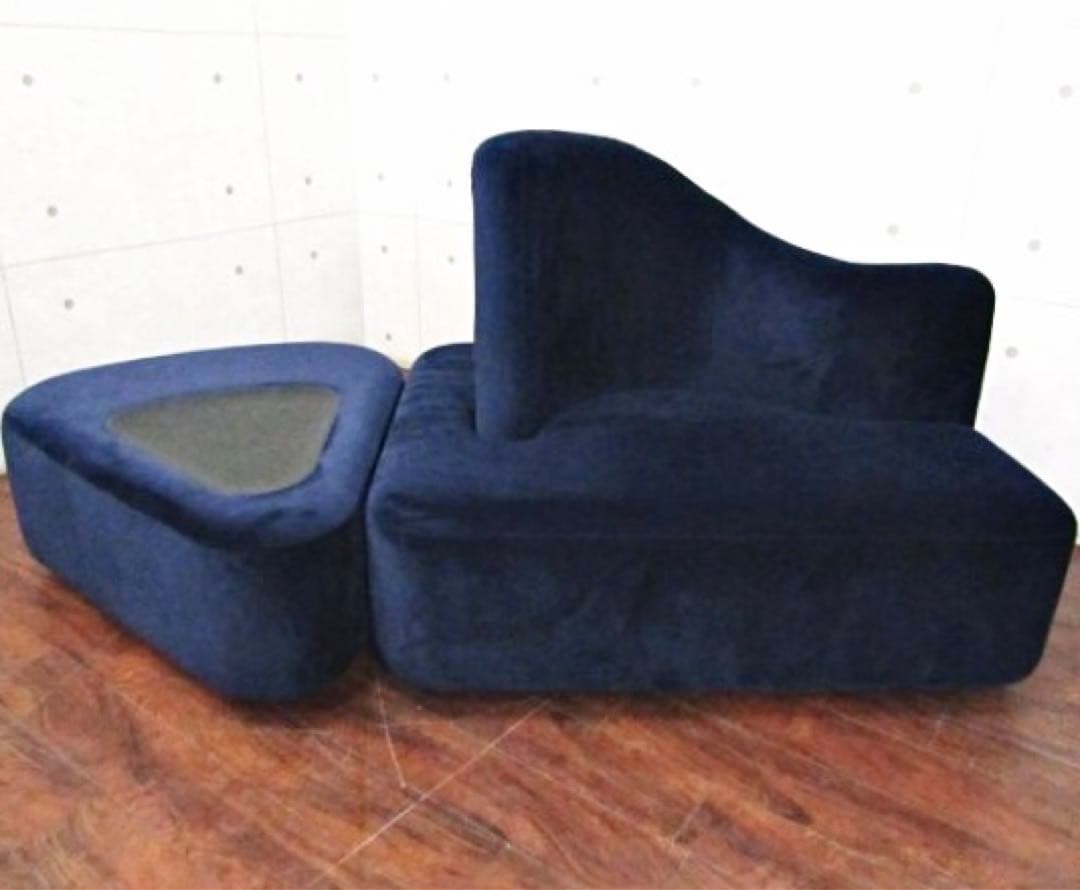 展示品BoConceptオタワ　スクエアハイバック＋トライアングル プーフ