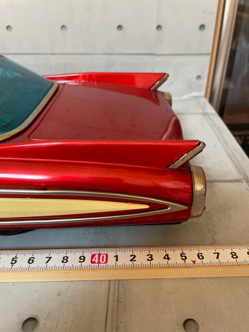 ヨネザワ　1960年代ブリキ大型キャデラック赤・黒2台460mm
