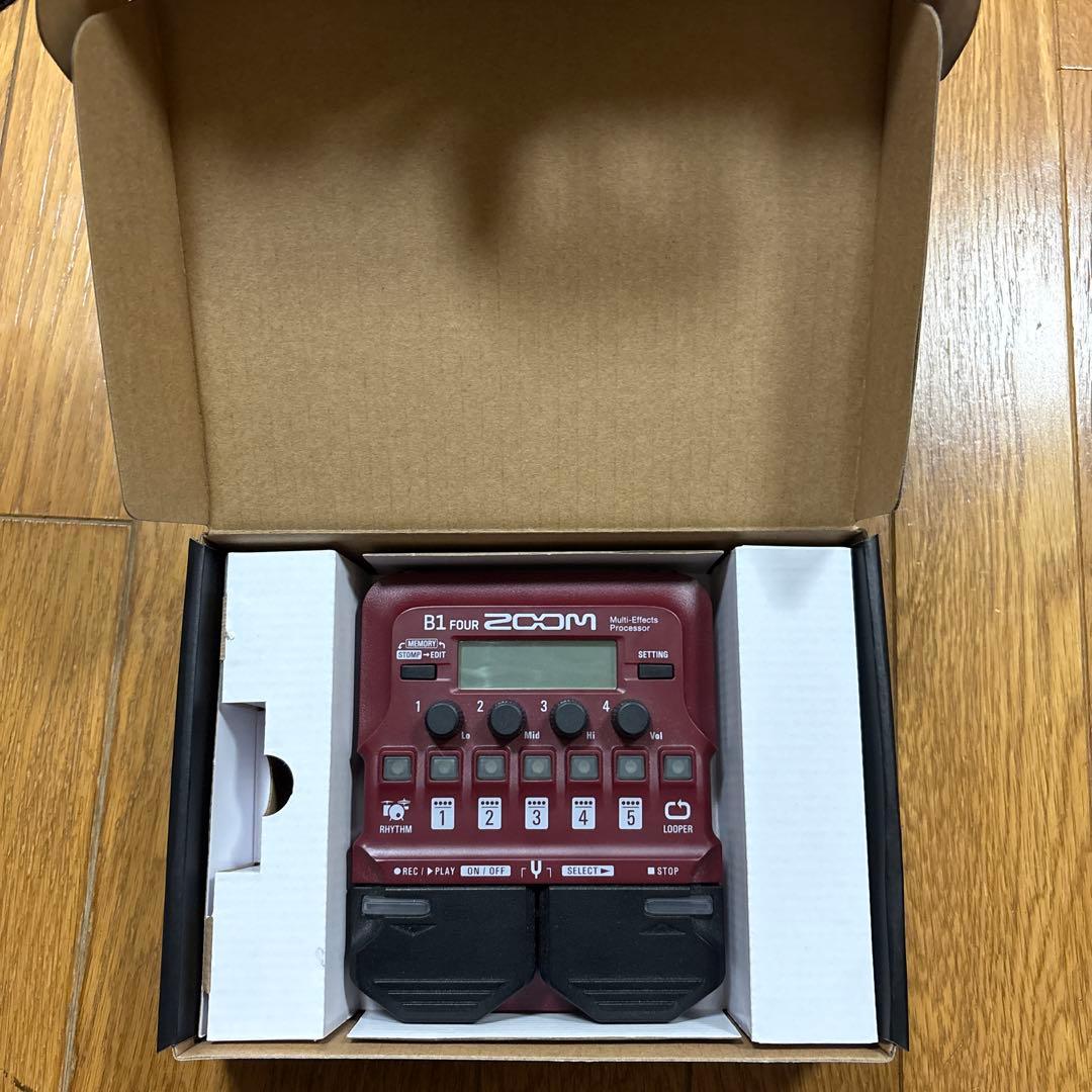ZOOM B1 FOUR マルチエフェクトプロセッサー