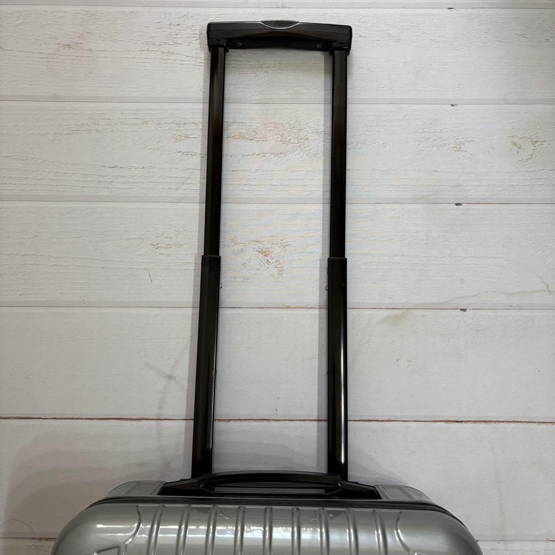 RIMOWA SALSA 2輪キャリーケース 35L/856.52 シルバー