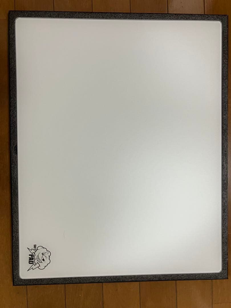 SkyPAD3.0 XL ガラスマウスパッド　ホワイト