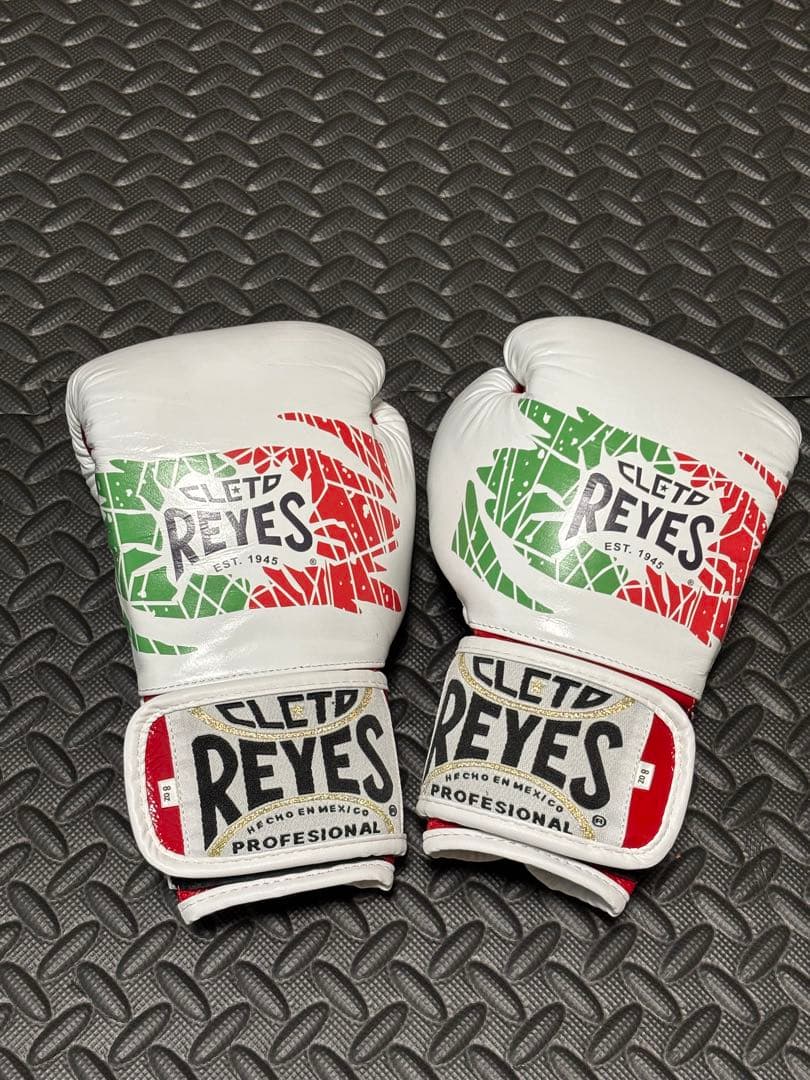 K*a様 レイジェス(reyes) ボクシンググローブ　8オンス メキシカン