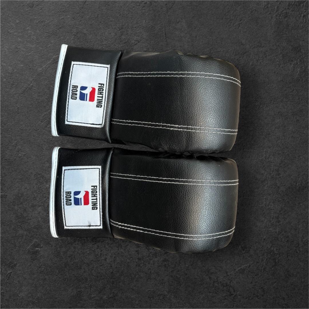 FIGHTING ROAD ファイティングロード　サンドバッグ自立式　グローブ付