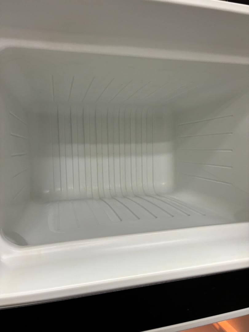 【動作確認済・送料込・本体代500円】ハイアール冷蔵庫　JR-N106E