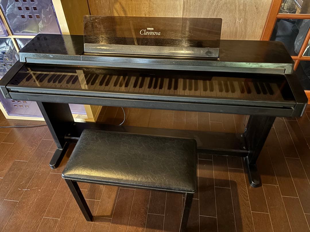 【お届けします】 Yamaha Clavinova CLP-550 椅子付き