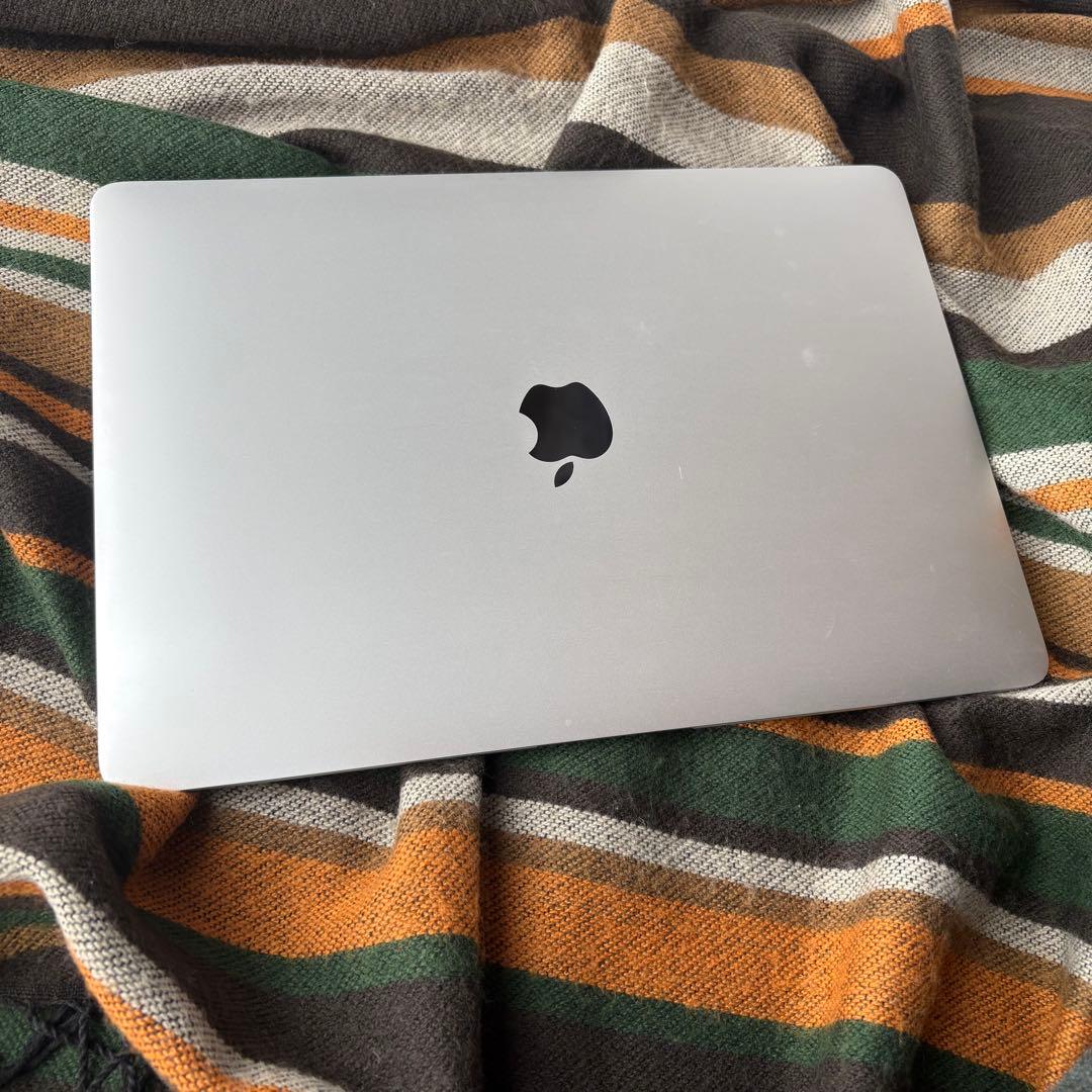 【美品】MacBook Air M1 8G 512GB SSD