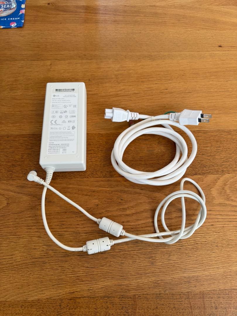 ※やや難有 LG 27UD88-W 27インチ 4Kディスプレイ