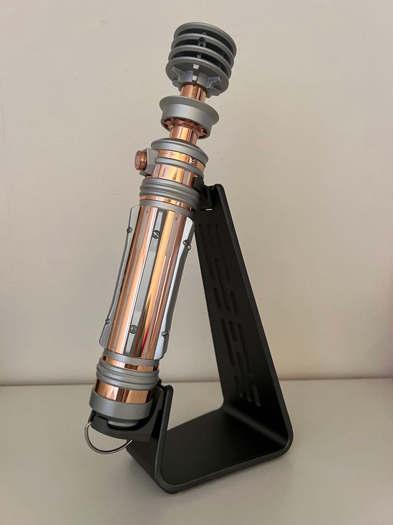 スターウォーズ フォースFXライトセーバー　レイア・オーガナ ブラックシリーズ