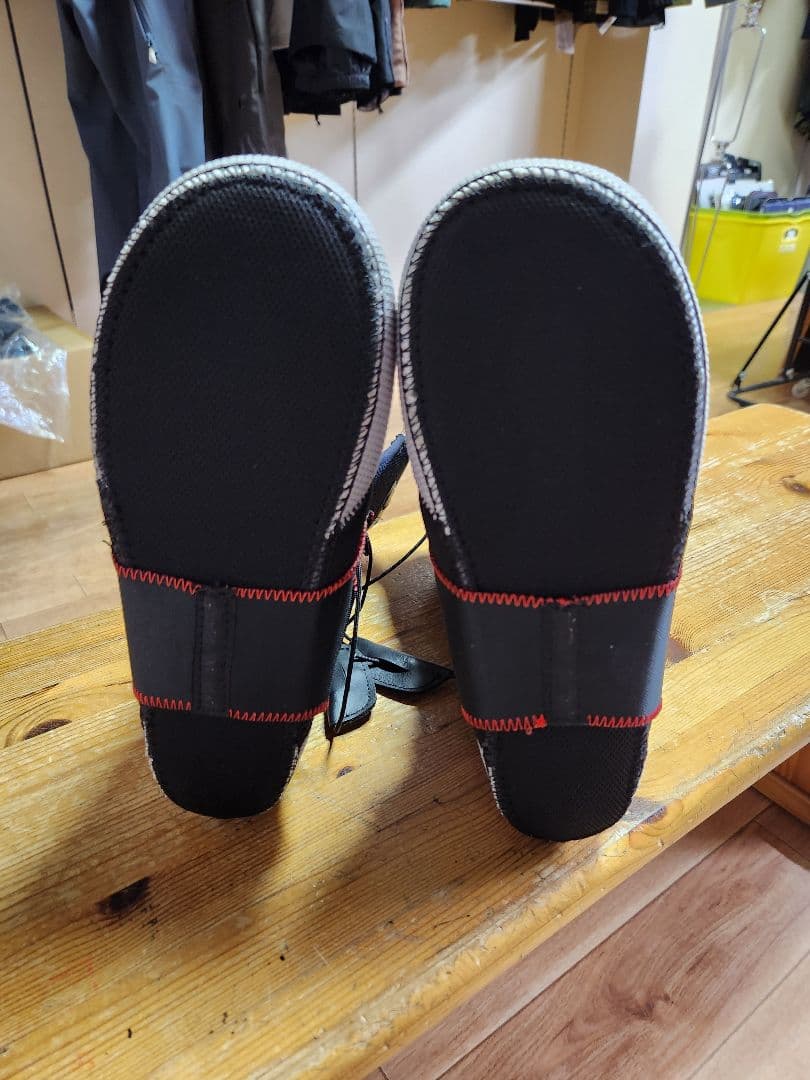 DEELUXE インナーブーツ　25.5cm