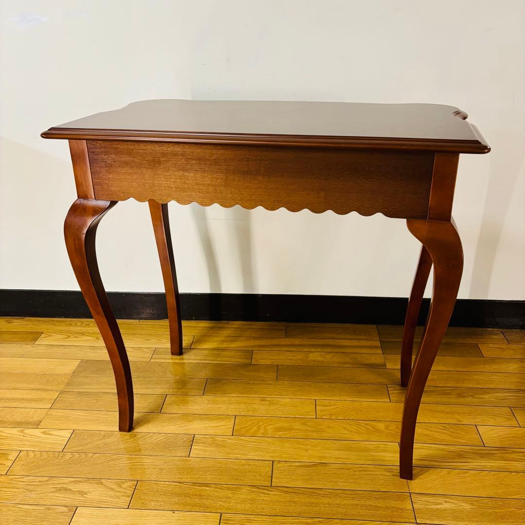 LYNN HOLLYN リンホーリンドレッサー 台　送料込み