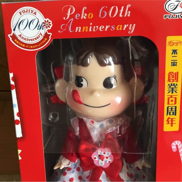 ペコちゃん人形