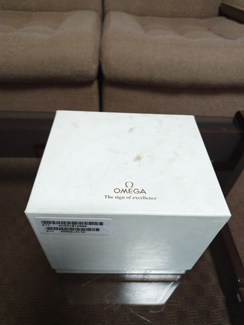 OMEGA Speedmaster 赤 シューマッハ　cart用タイヤケース