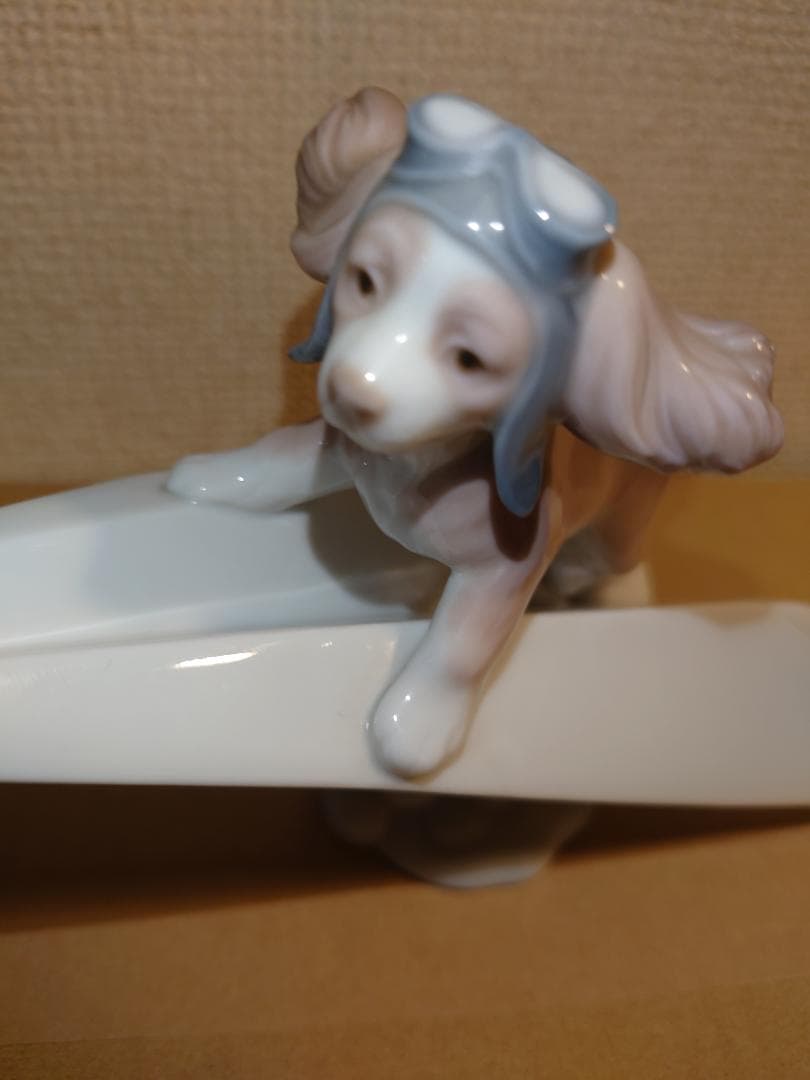極美品 リヤドロ 可愛いパイロット 犬 紙飛行機