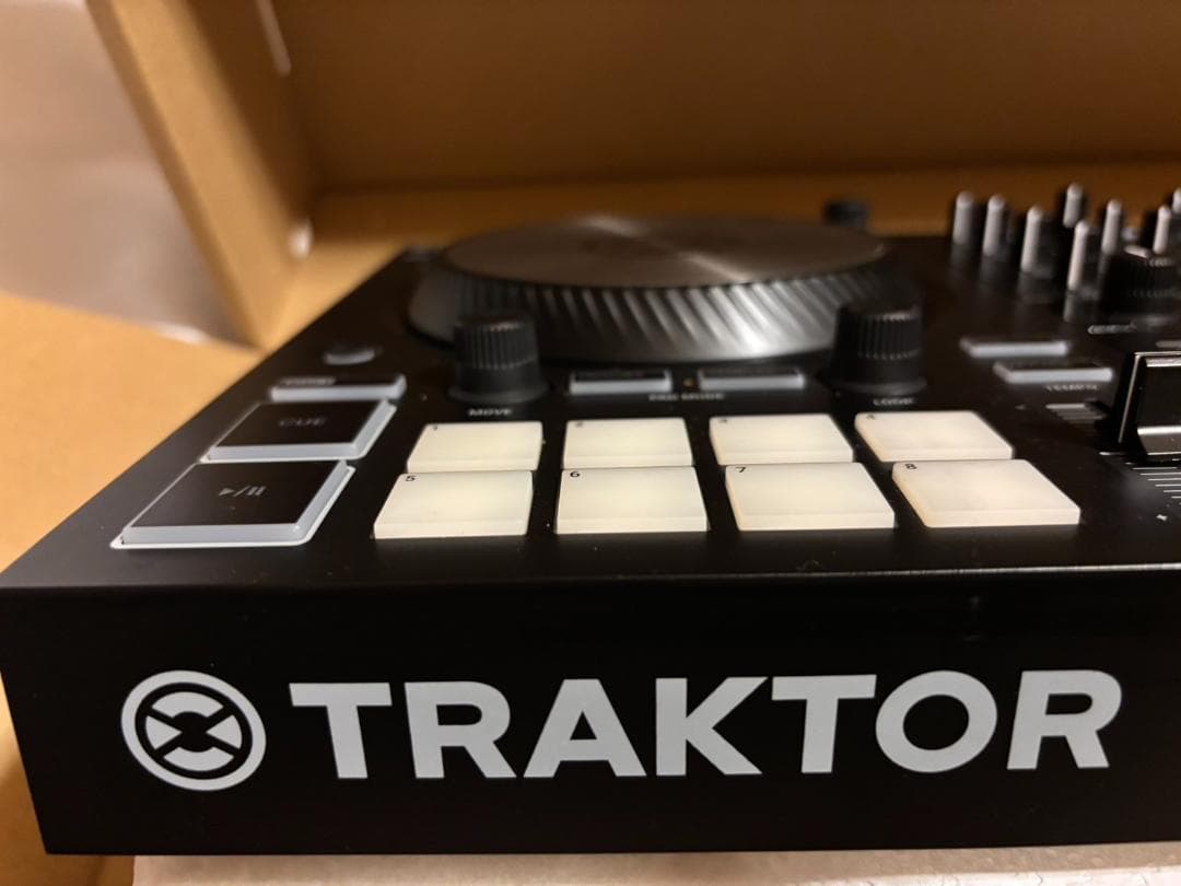 【値下げしました】TRAKTOR S2 MK3 DJコントローラー