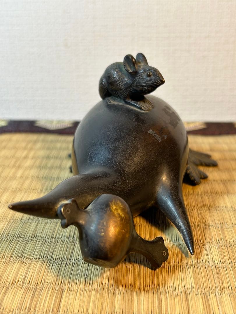 銅製置物　 鼠　大根　小槌 《鼠大根食う→恵比寿・大黒》