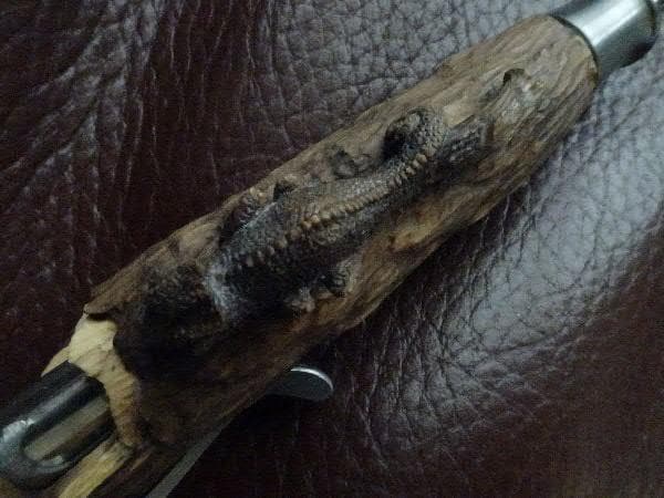 中山英俊 ボルトアクション・ボールペン カメレオン 根付