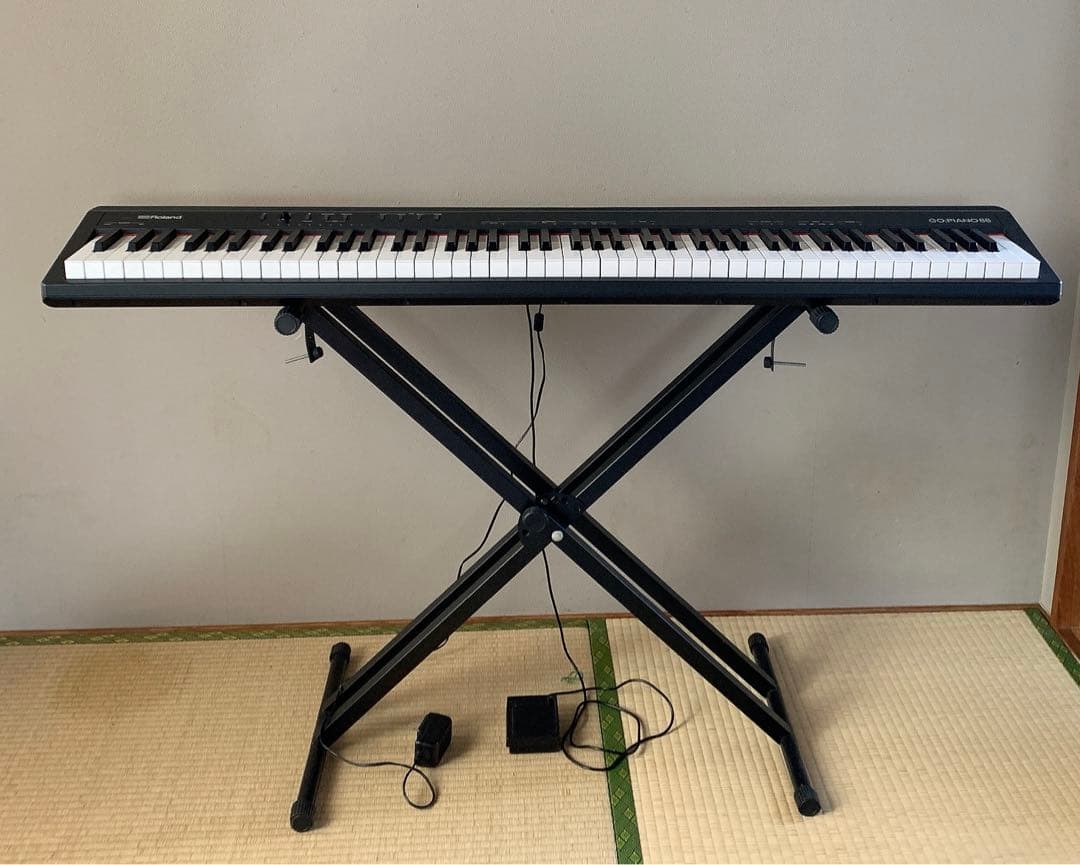 Roland 88鍵電子ピアノ　（スタンドとペダルは別になります）