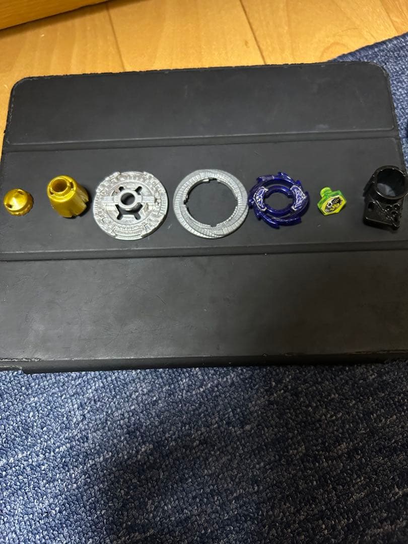 メタルファイトベイブレード　デュオウラヌス　ネジ付き