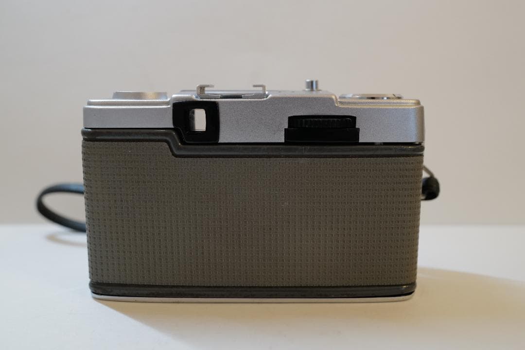 整備済 OLYMPUS PEN EE-2 オリンパス ハーフフィルムカメラ