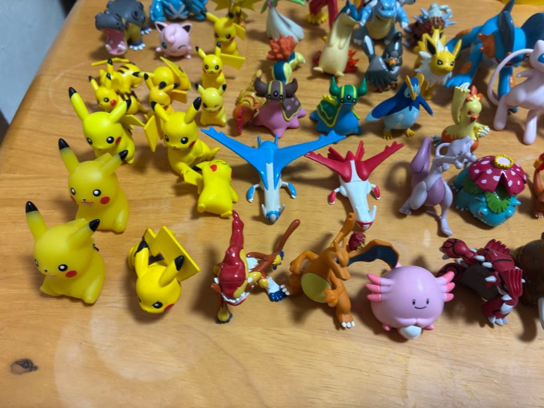 ⭐️人気アイテム⭐️ポケモンキッズ　モンコレ　まとめ売り　70体以上　クリア版付き