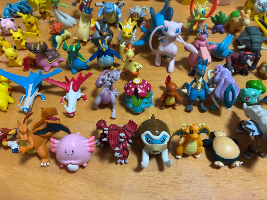 ⭐️人気アイテム⭐️ポケモンキッズ　モンコレ　まとめ売り　70体以上　クリア版付き