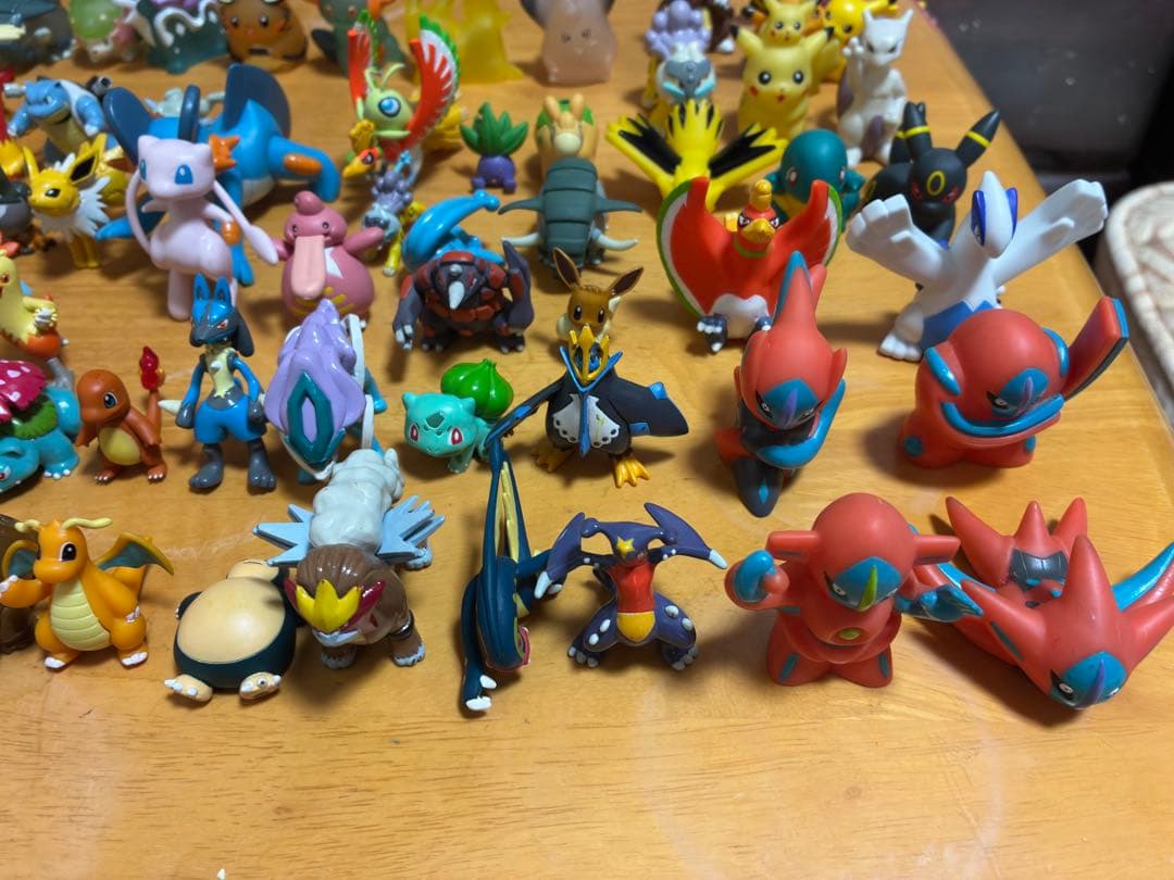 ⭐️人気アイテム⭐️ポケモンキッズ　モンコレ　まとめ売り　70体以上　クリア版付き