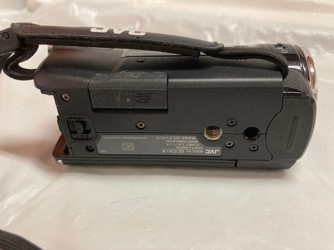 JVC ビデオカメラ Everio GZ-E241-B (量販店モデル)