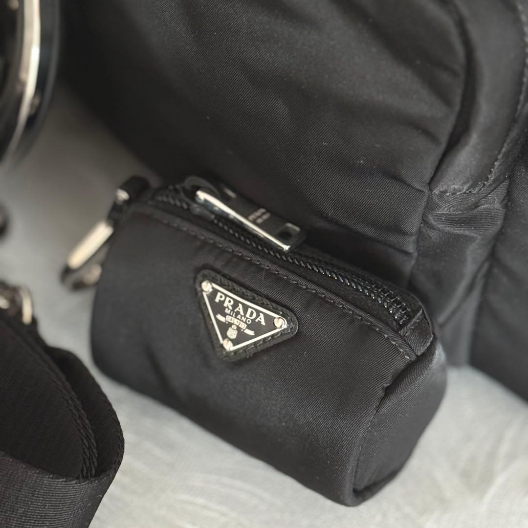 PRADA RE-NYLON トライアングル ロゴ ペットキャリー バッグ