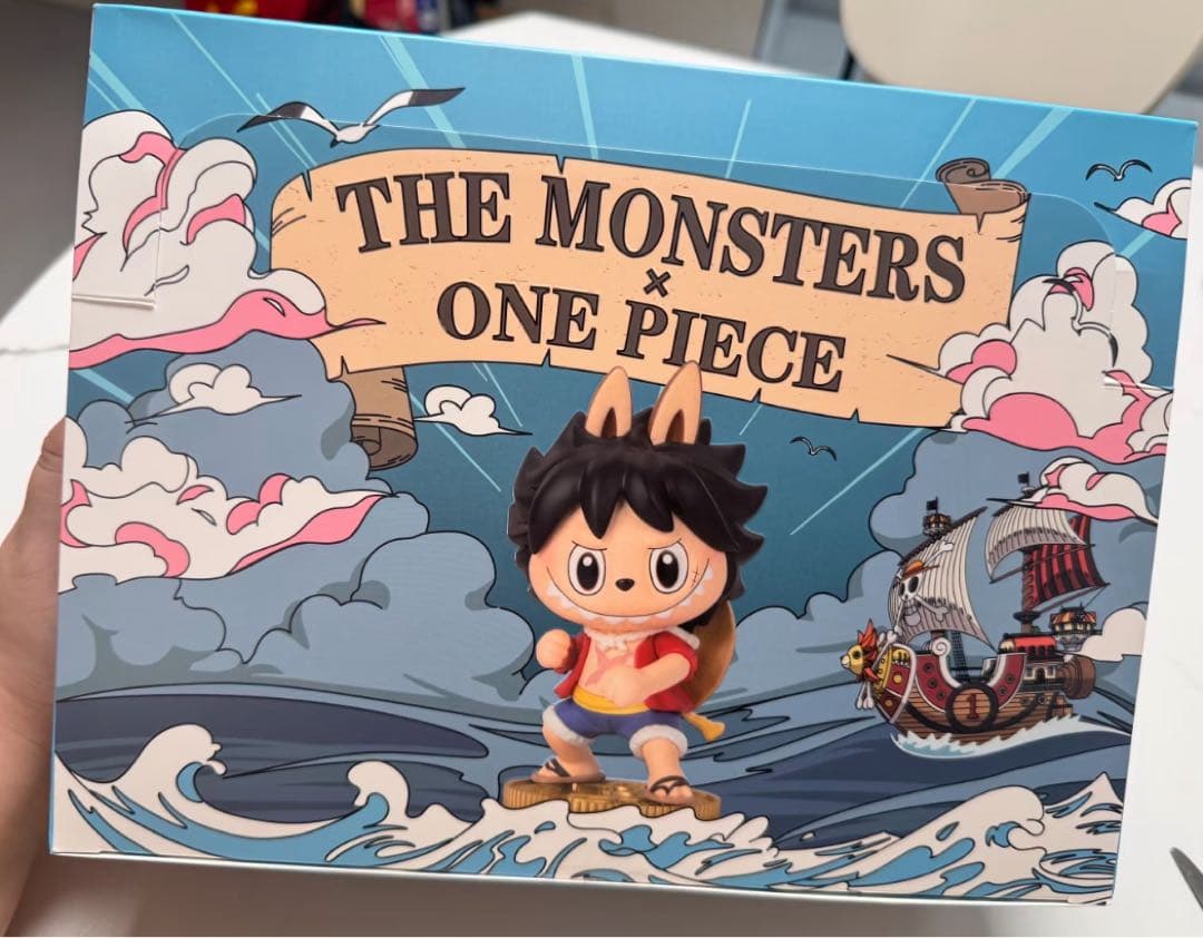 POPMART正規品ONE PIECE x LABUBU フィギュア