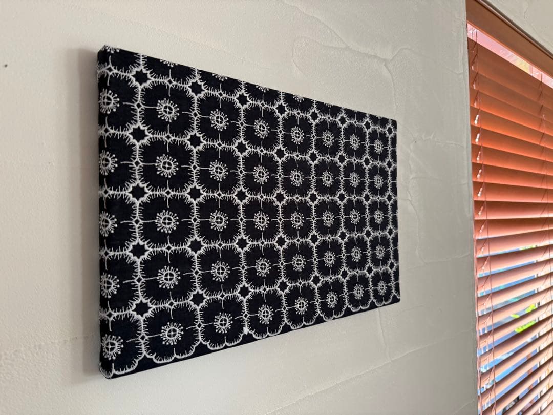 【北欧スタイル】ミナペルホネン生地使用スツール　オットマン　イス　家具