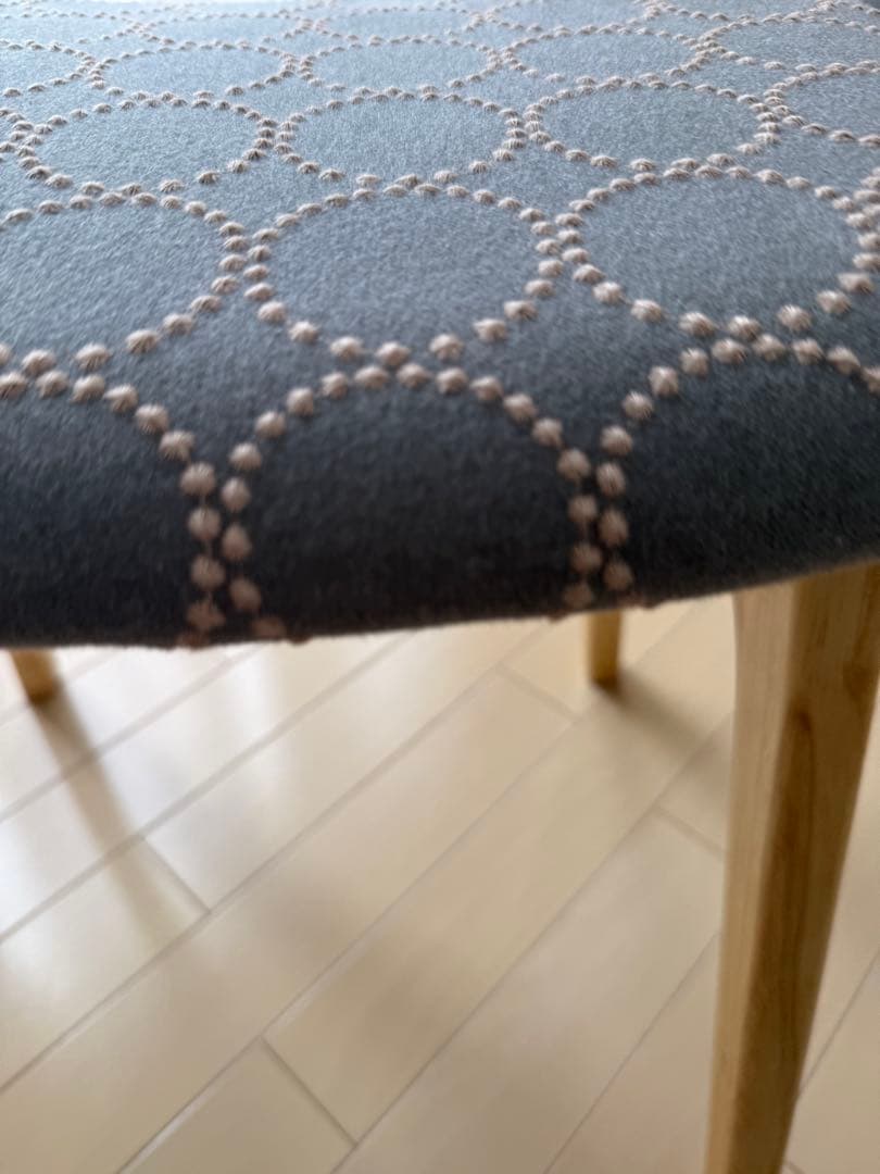 【北欧スタイル】ミナペルホネン生地使用スツール　オットマン　イス　家具