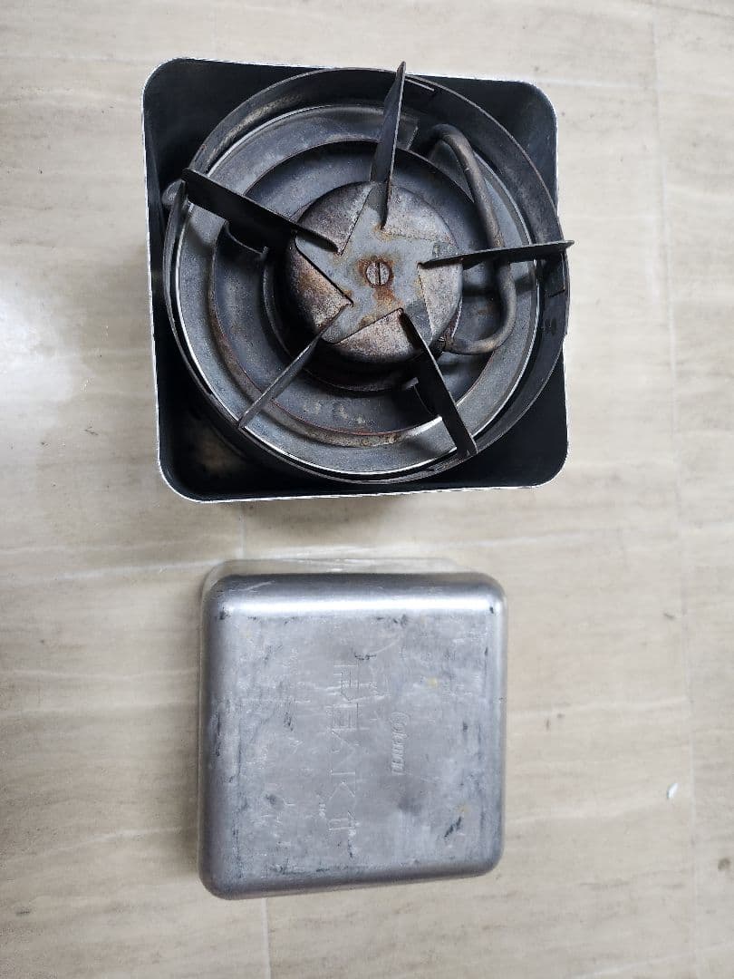 PEAK 1 Colemanマルチフューエルストーブ　オプションケース付動作品