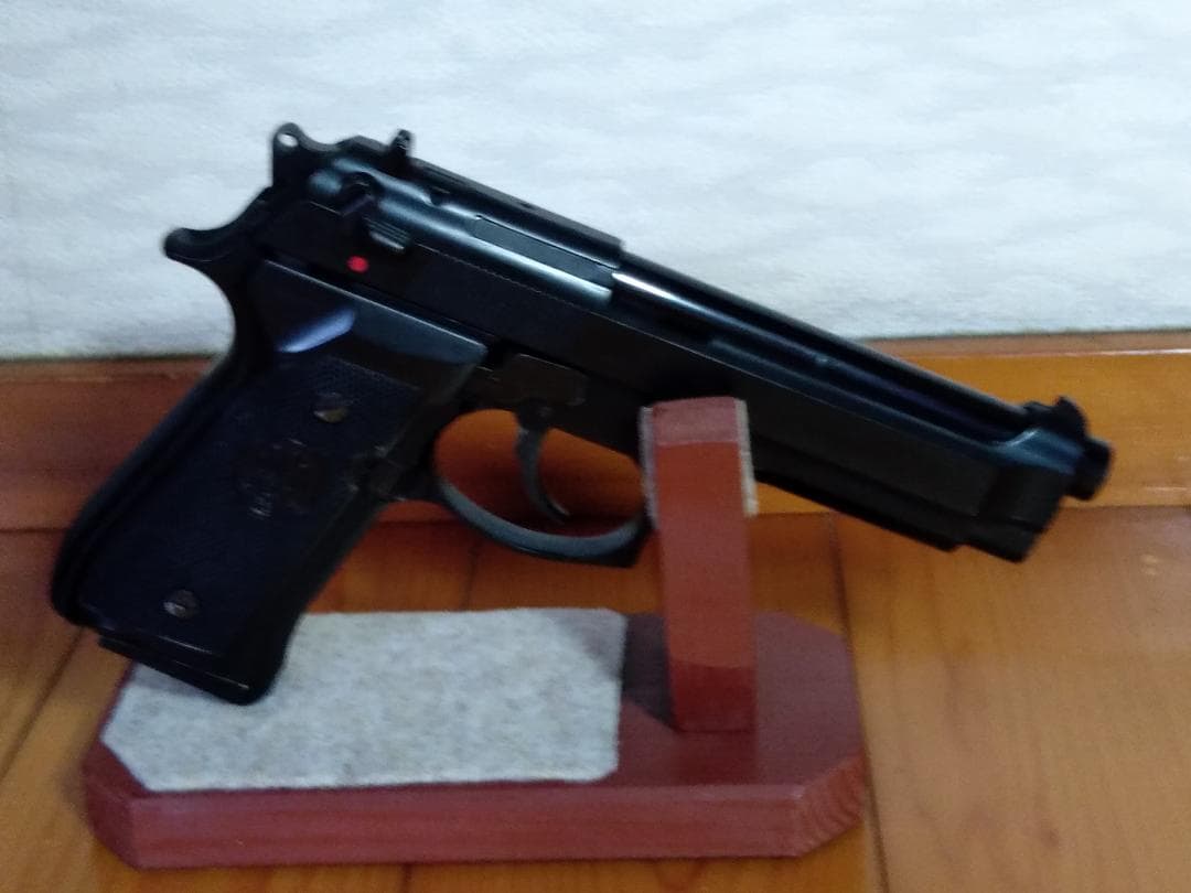 モデルガン Beretta HW樹脂製 発火モデル ベレッタブルーイング対応