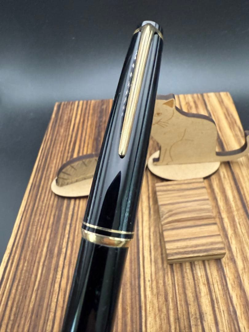MONTBLANC 万年筆　NO.22 黒軸 美品 EF 14C