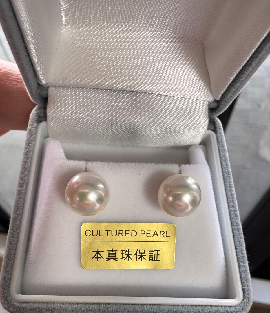 新品　鑑別付き　照り最強　高品質アコヤパールピアス