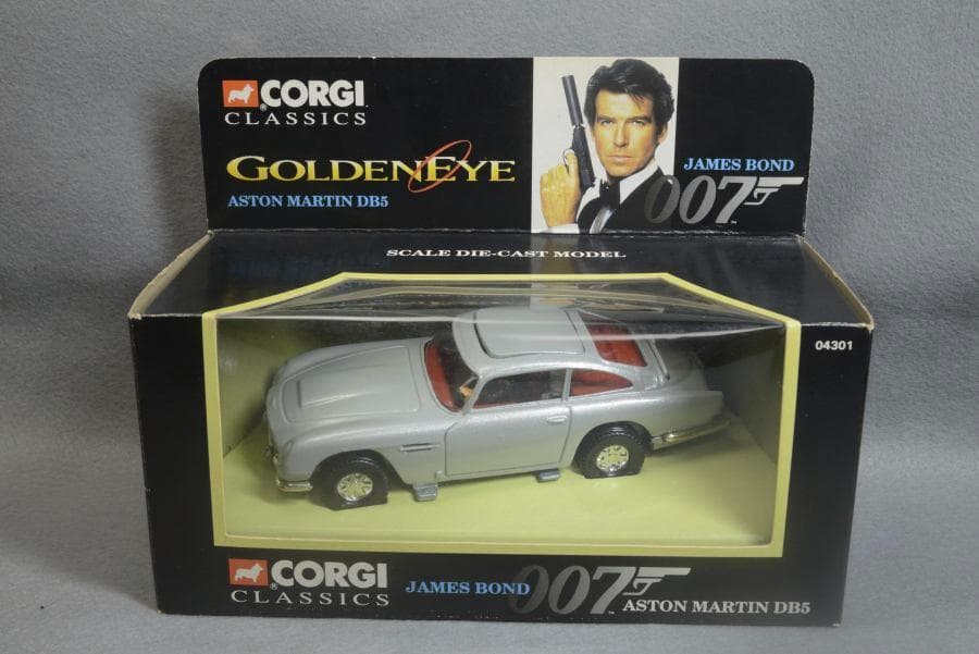 【貴重】アストンマーチン DB5 007 ボンドカー コーギー
