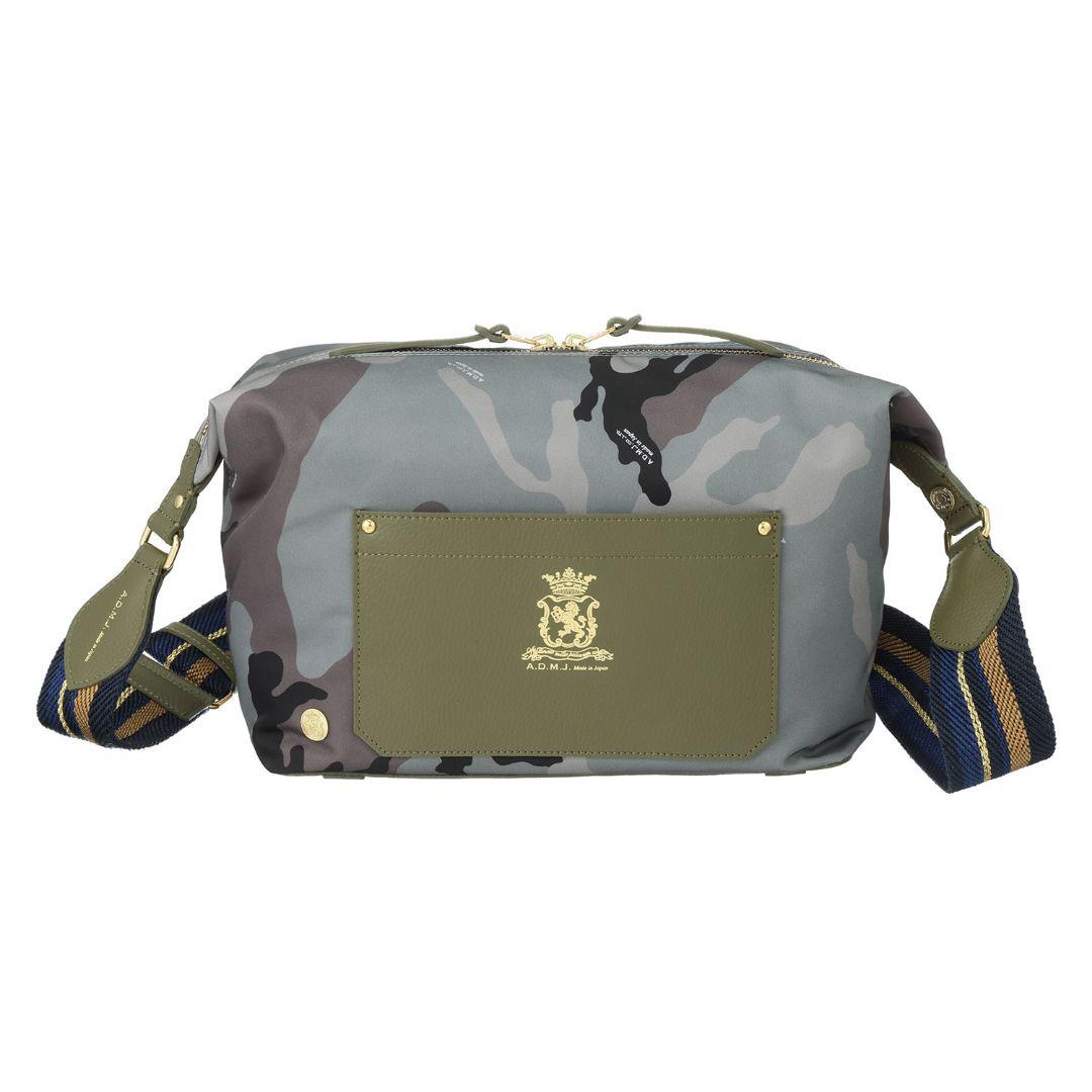 美品ADMJ★ デイビス イタリアンナイロン クロスボディバッグ