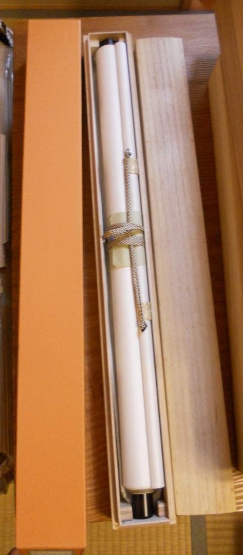 掛け軸 岡田典正 木菟 ミミズク 紙本 希少 軸装 茶道具 掛軸 美品 です。