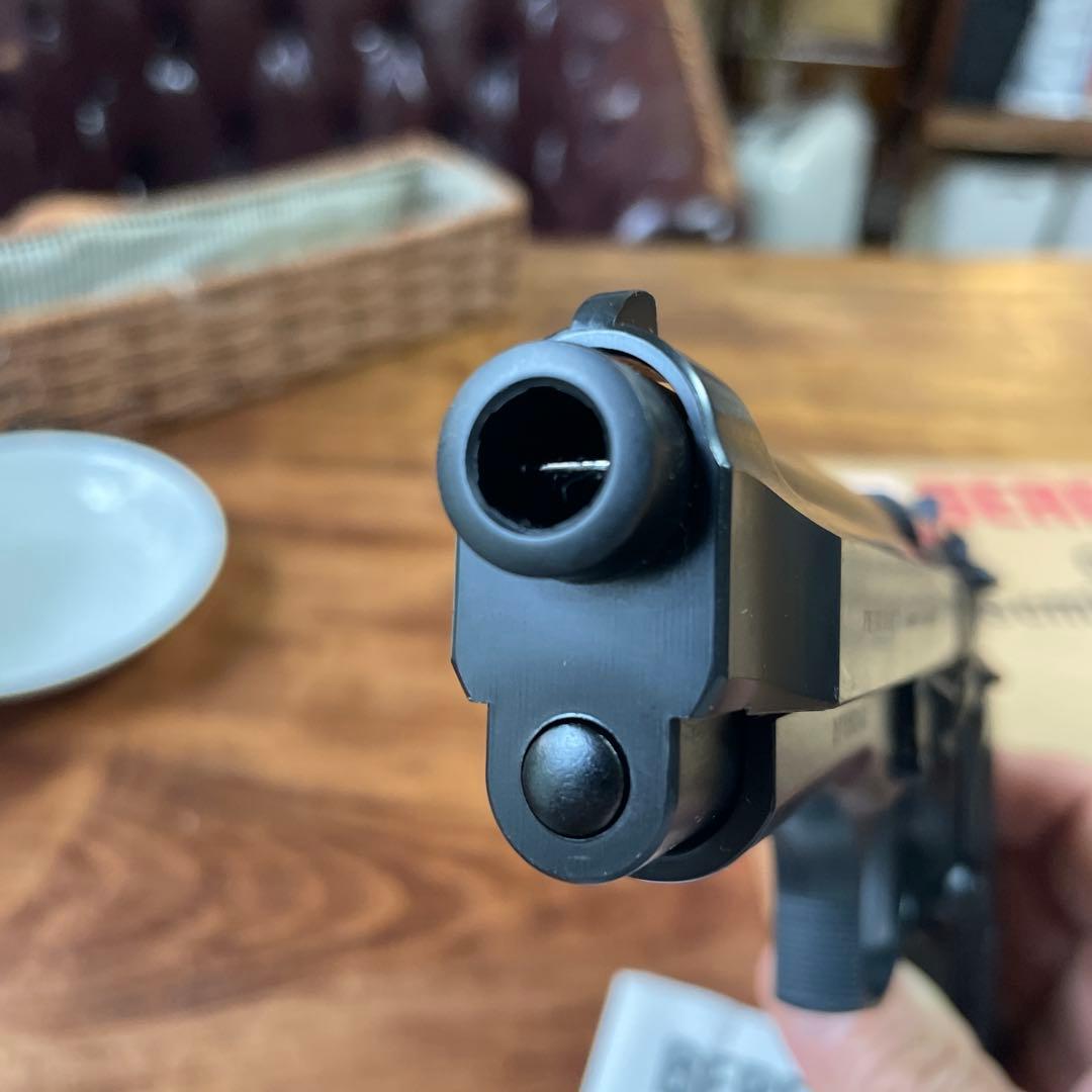 Beretta M92F 9mm セミオートマチックピストル