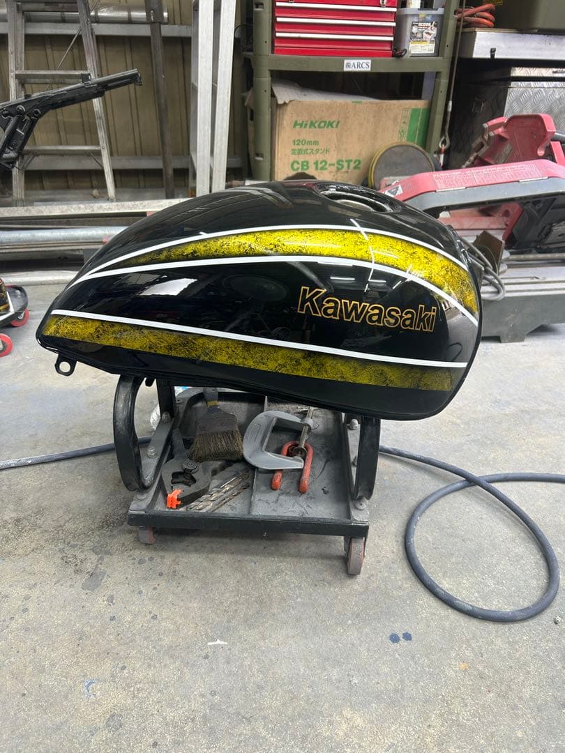 ゼファー750？1100？タンクのみ