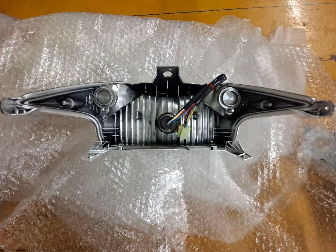 アドレスV125S/SSキタコLEDテールランプ新品未使用1点物