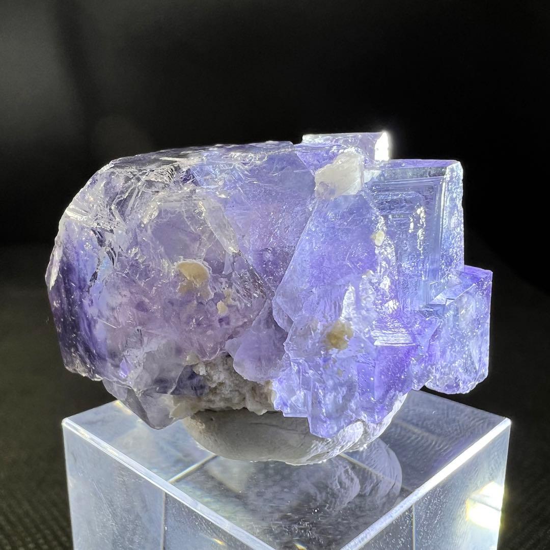 ヤオガンシャン産　パープルゾーニング　ブルーウィンドウ　フローライト